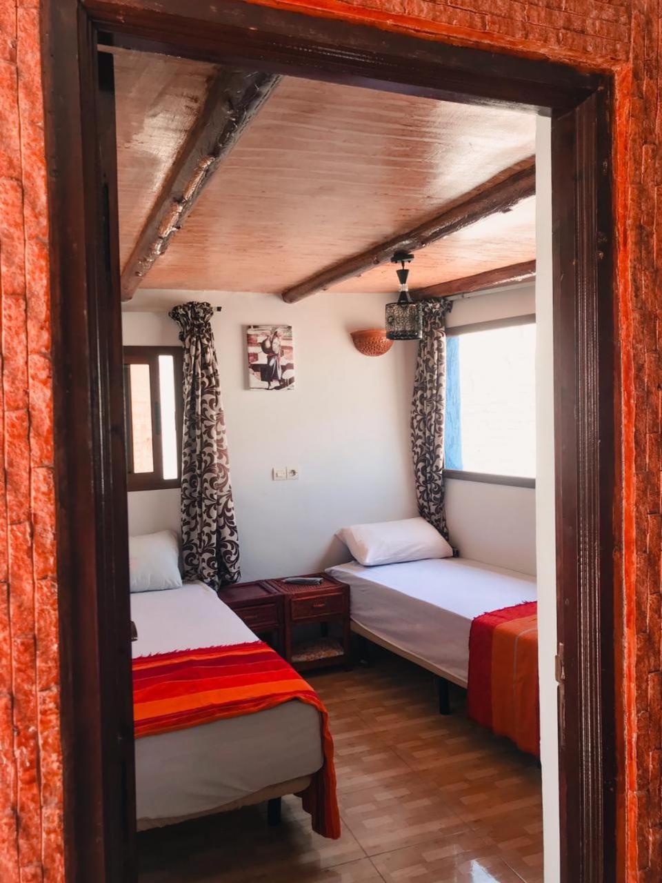 Tafoukt Surf Hostel Taghazout Exteriör bild